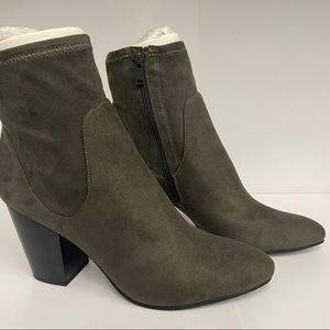 Wyome olive green ankle boot